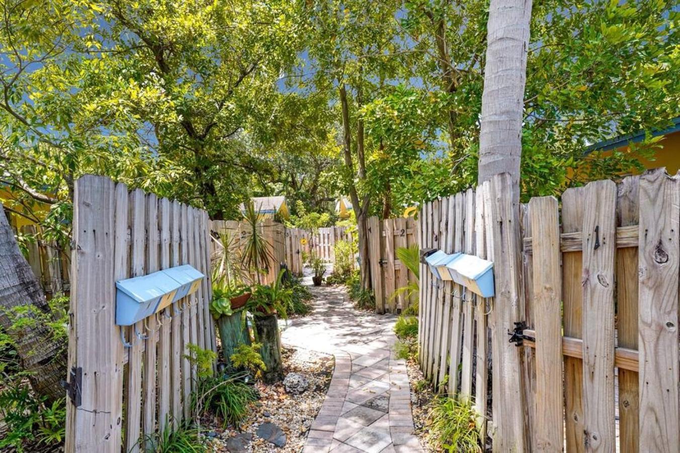 Lovely 1 Bedroom - Just Beachy By Pmi Fort Lauderdale Exterior photo