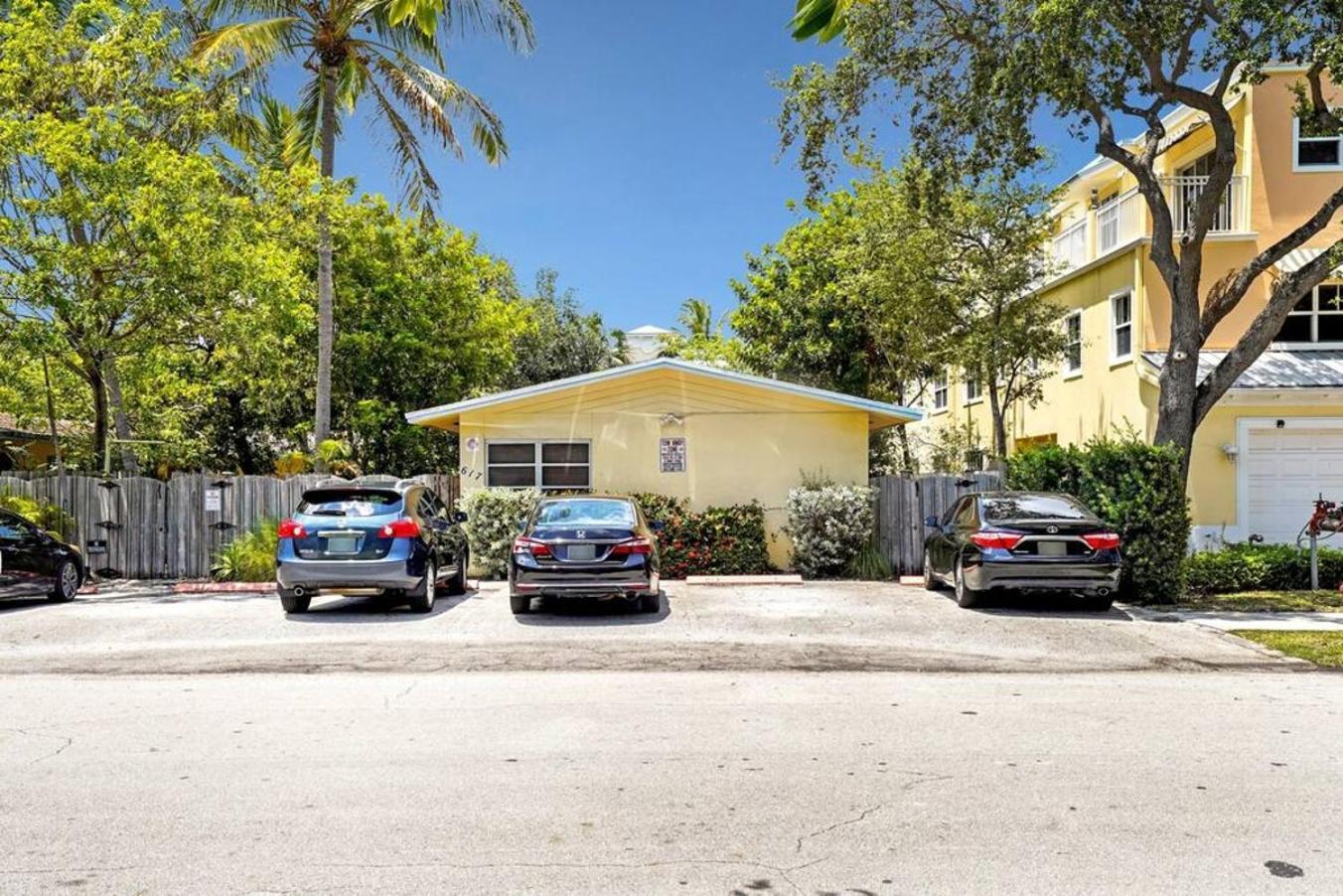 Lovely 1 Bedroom - Just Beachy By Pmi Fort Lauderdale Exterior photo