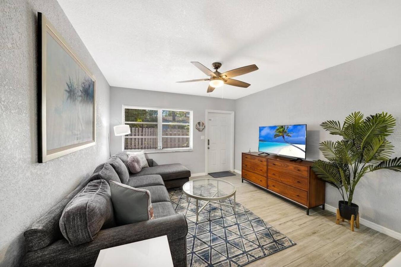 Lovely 1 Bedroom - Just Beachy By Pmi Fort Lauderdale Exterior photo